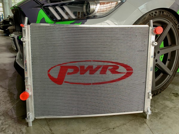 PWR Performance Wasserkühler